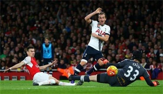 从硬地场地 从硬地场地